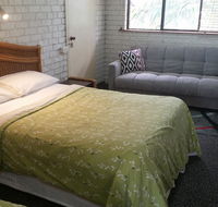 Holland Park Motel - Accommodation Coffs Harbour