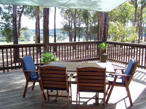 Jarrah Glen Cabins - Accommodation Coffs Harbour 2