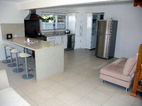 Joylaine Beach House - Accommodation Coffs Harbour 2