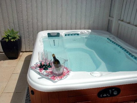 Joylaine Beach House - Accommodation Coffs Harbour 4