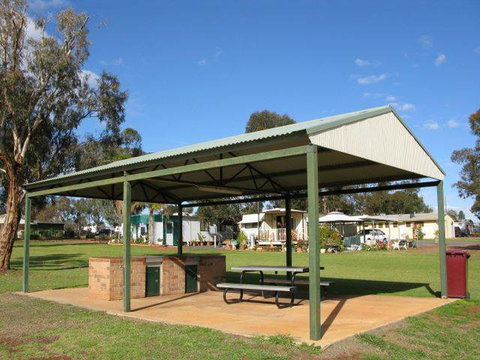 Lake View Caravan Park - Accommodation Coffs Harbour 2