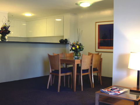 Medina Serviced Apartments Canberra, James Court - Accommodation Coffs Harbour 2