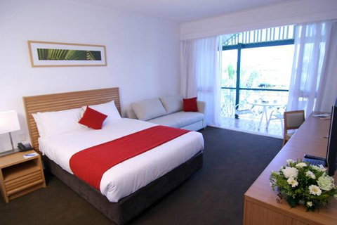 Novotel Twin Waters Resort Sunshine Coast - Accommodation Coffs Harbour 9