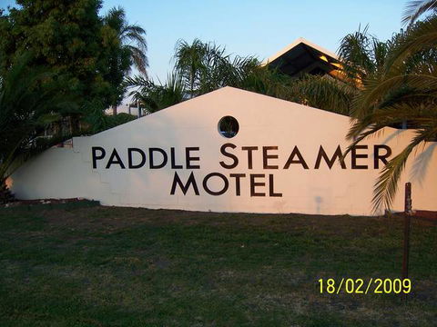 Paddle Steamer Motel - Accommodation Coffs Harbour 0