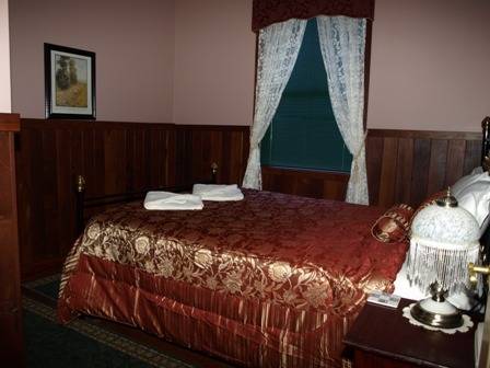 Pemberton Old Picture Theatre Holiday Apts - Accommodation Coffs Harbour 5