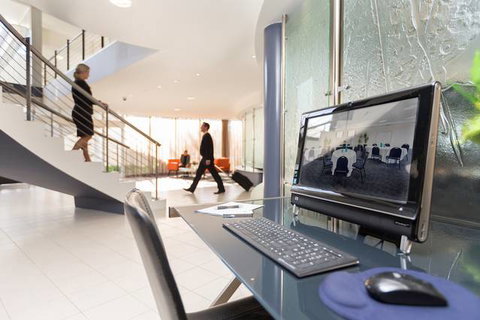 Premier Hotel & Apartments - Accommodation Coffs Harbour 7