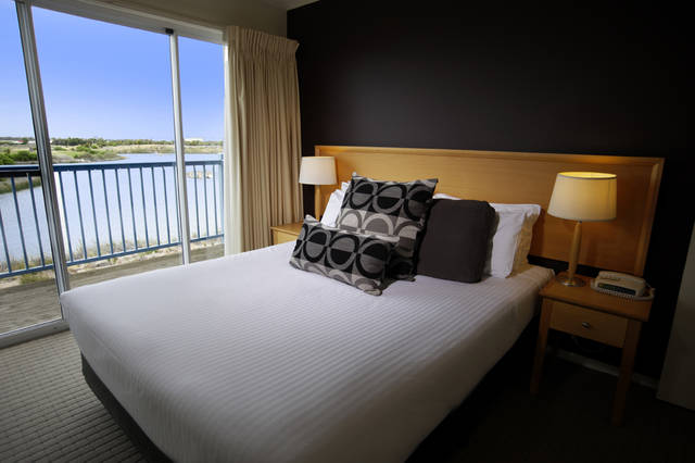 Williamstown North VIC Accommodation Coffs Harbour