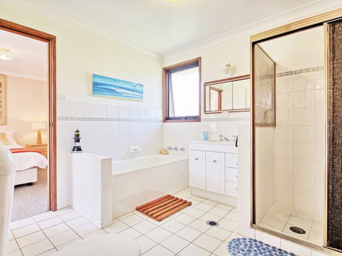 Seaview - Accommodation Coffs Harbour 151