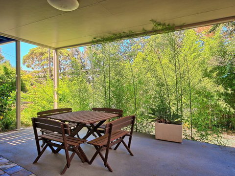 Seaview - Accommodation Coffs Harbour 200