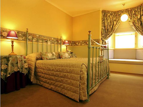 Russell Hotel - Accommodation Coffs Harbour 2