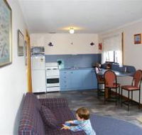 Sunset Holiday Villas - Accommodation Coffs Harbour