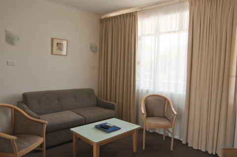 Taft Motor Inn - Accommodation Coffs Harbour 0