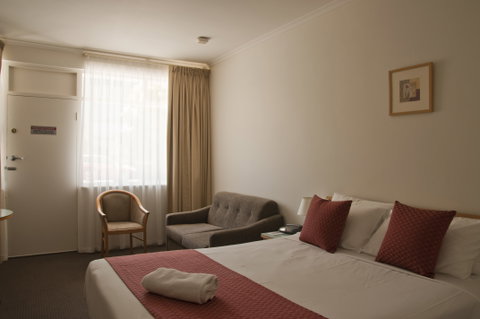 Taft Motor Inn - Accommodation Coffs Harbour 1