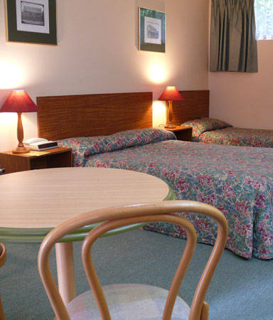 Ten Dollar Town Motel - Accommodation Coffs Harbour 4