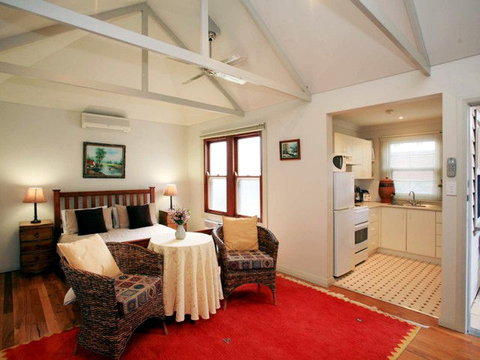 The Bank Guesthouse - Accommodation Coffs Harbour 3