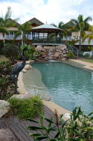 Tinaroo Lake Resort - Holiday Apartments - Accommodation Coffs Harbour 2