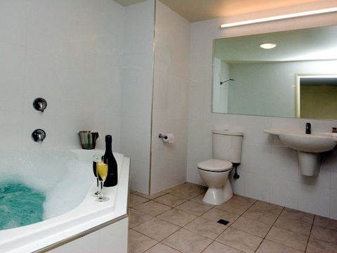 Travelodge Hotel Hobart Airport - Accommodation Coffs Harbour 4