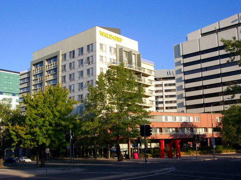 Waldorf Apartment Hotel Canberra - Accommodation Coffs Harbour 1