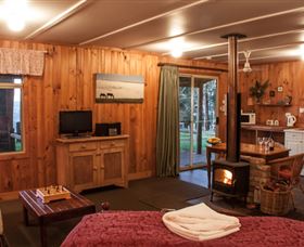 Balingup Heights Hilltop Forest Cottages - Accommodation Coffs Harbour 3