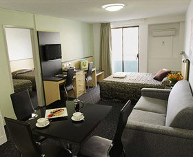 Goodearth Hotel - Accommodation Coffs Harbour 2