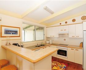 Seaview - Accommodation Coffs Harbour 2
