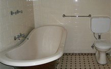 Historic Hydro Motor Inn - Leeton - Accommodation Coffs Harbour 0