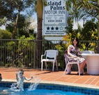 Island Palms Motor Inn - Forster - Accommodation Coffs Harbour