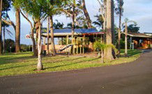 Tabourie Lake Motor Inn - Tabourie Lake - Accommodation Coffs Harbour 0