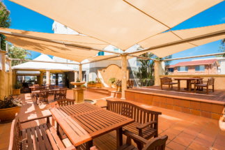 The Emerald Surfers Paradise - Accommodation Coffs Harbour 3