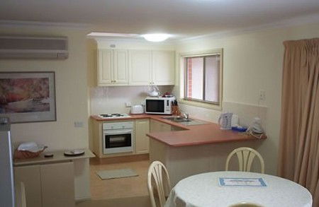 Charlotte Apartments - Accommodation Coffs Harbour 0