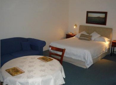 Kinross Inn Cooma - Accommodation Coffs Harbour 2