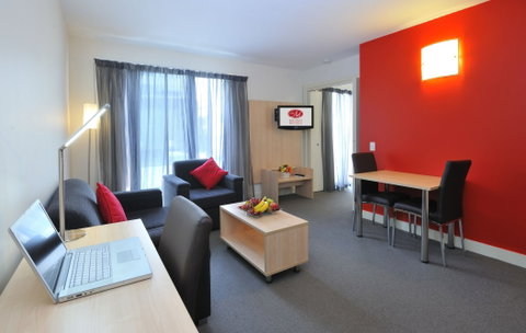 Metro Apartments On Bank Place Melbourne - Accommodation Coffs Harbour 3