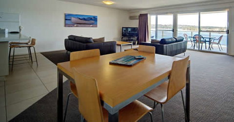 Albacore Luxury Holiday Apartments - Accommodation Coffs Harbour 6
