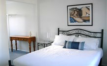The White House Apartment - Accommodation Coffs Harbour 6