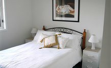 The White House Apartment - Accommodation Coffs Harbour 5