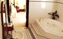 Petersons Guesthouse - Accommodation Coffs Harbour 0