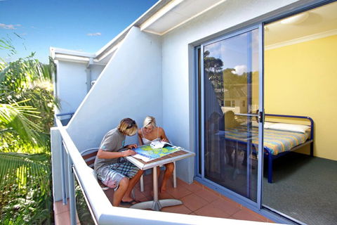 Sydney, Collaroy Beachouse YHA - Accommodation Coffs Harbour 3