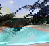 Parkes Overnighter Caravan Park - Accommodation Coffs Harbour