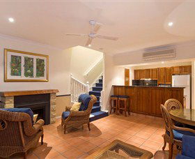 Tinaroo Lake Resort - Accommodation Coffs Harbour 2