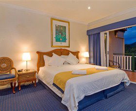Tinaroo Lake Resort - Accommodation Coffs Harbour 1