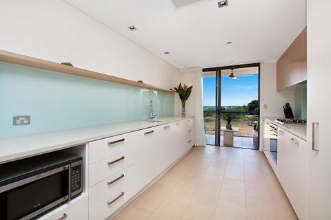 Akuna Waterfront - Accommodation Coffs Harbour 9
