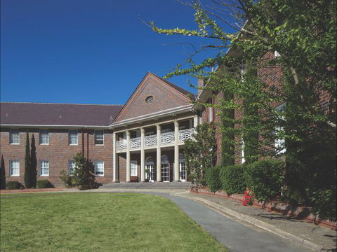 Brassey Hotel - Accommodation Coffs Harbour 2