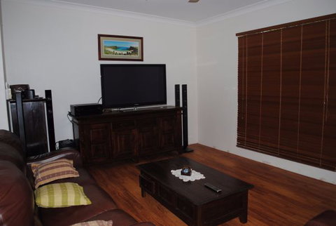 East Arnhem Real Estate - 41 Wuyal Road, Nhulunbuy  NT  0880 - Accommodation Coffs Harbour 2