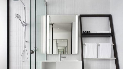 Little National Hotel - Accommodation Coffs Harbour 0