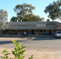 The Family Hotel - Accommodation Coffs Harbour