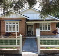 Roseneath Cottage - Orange Heritage - Accommodation Coffs Harbour