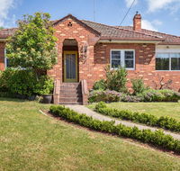 The Yellow Door Guesthouse - Accommodation Coffs Harbour