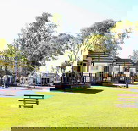 Discovery Parks - Maidens Inn Moama - Accommodation Coffs Harbour