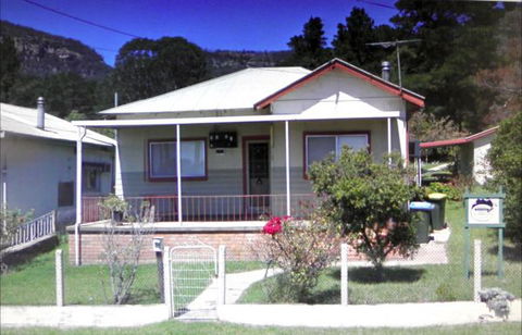 CASS Cottage - Accommodation Coffs Harbour 0