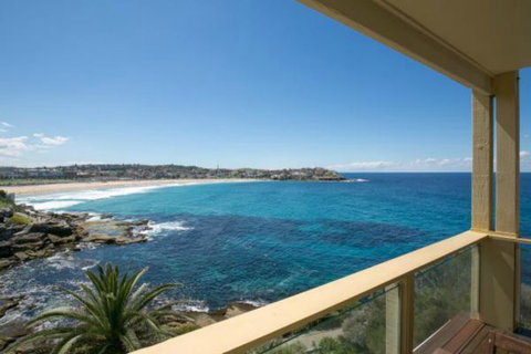 Jacques Avenue - Accommodation Coffs Harbour 2